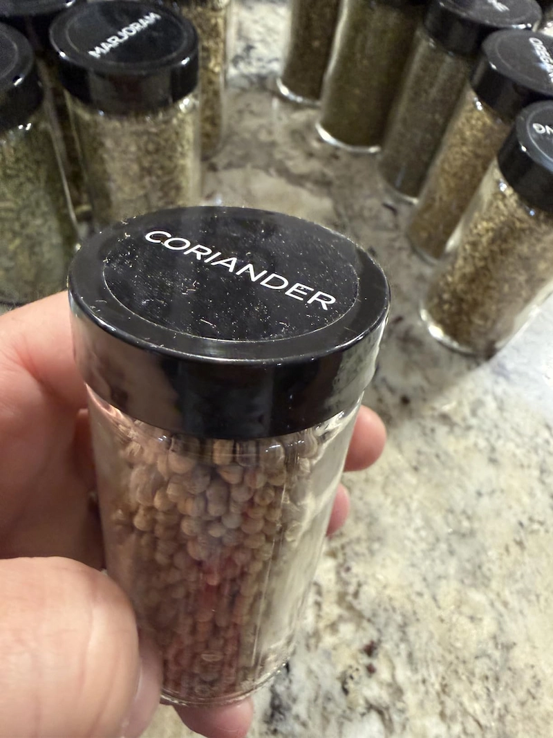 Kamenstein spice rack features detail